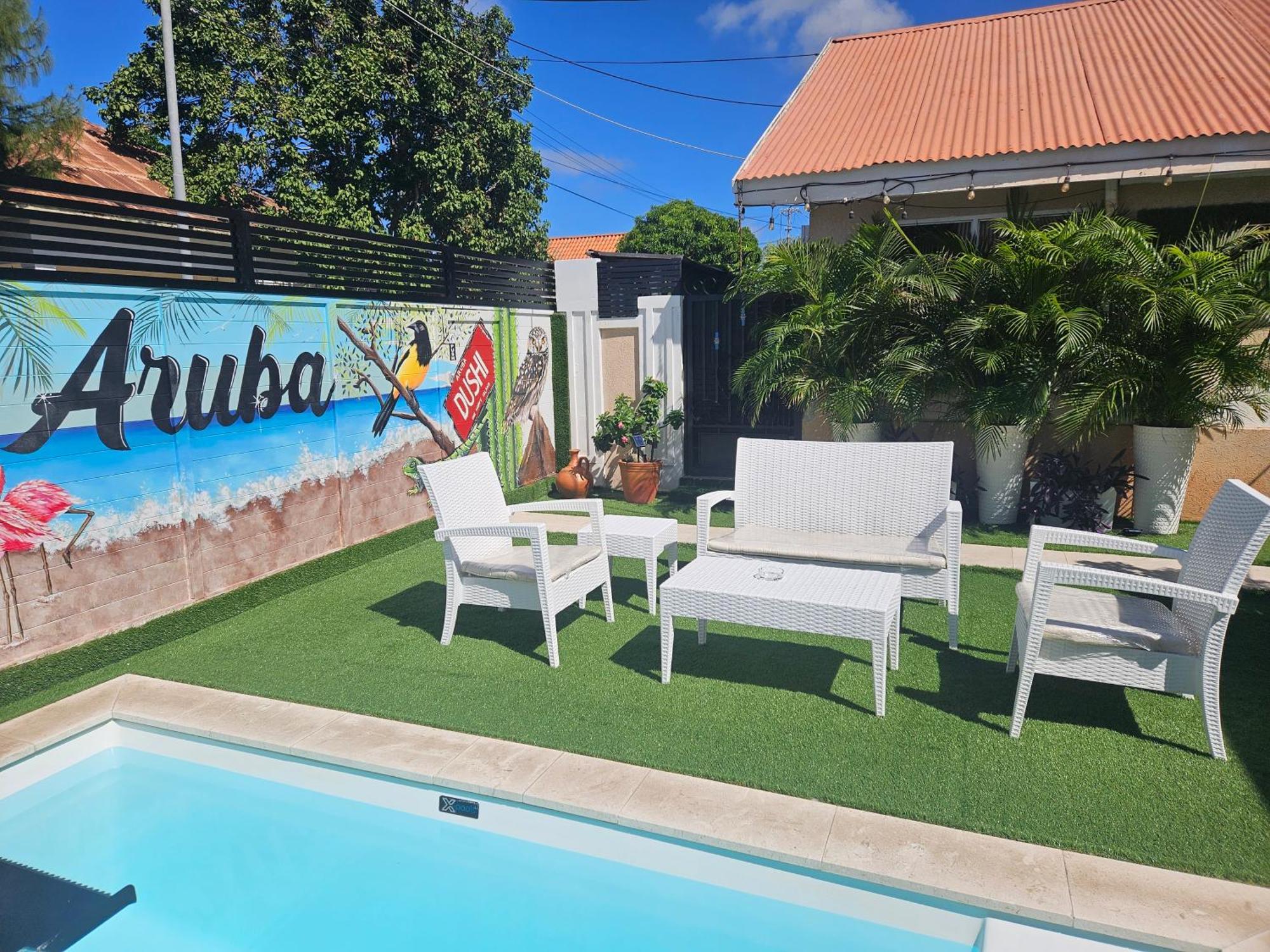 The Jazmine'S Apartment A Oranjestad Bagian luar foto